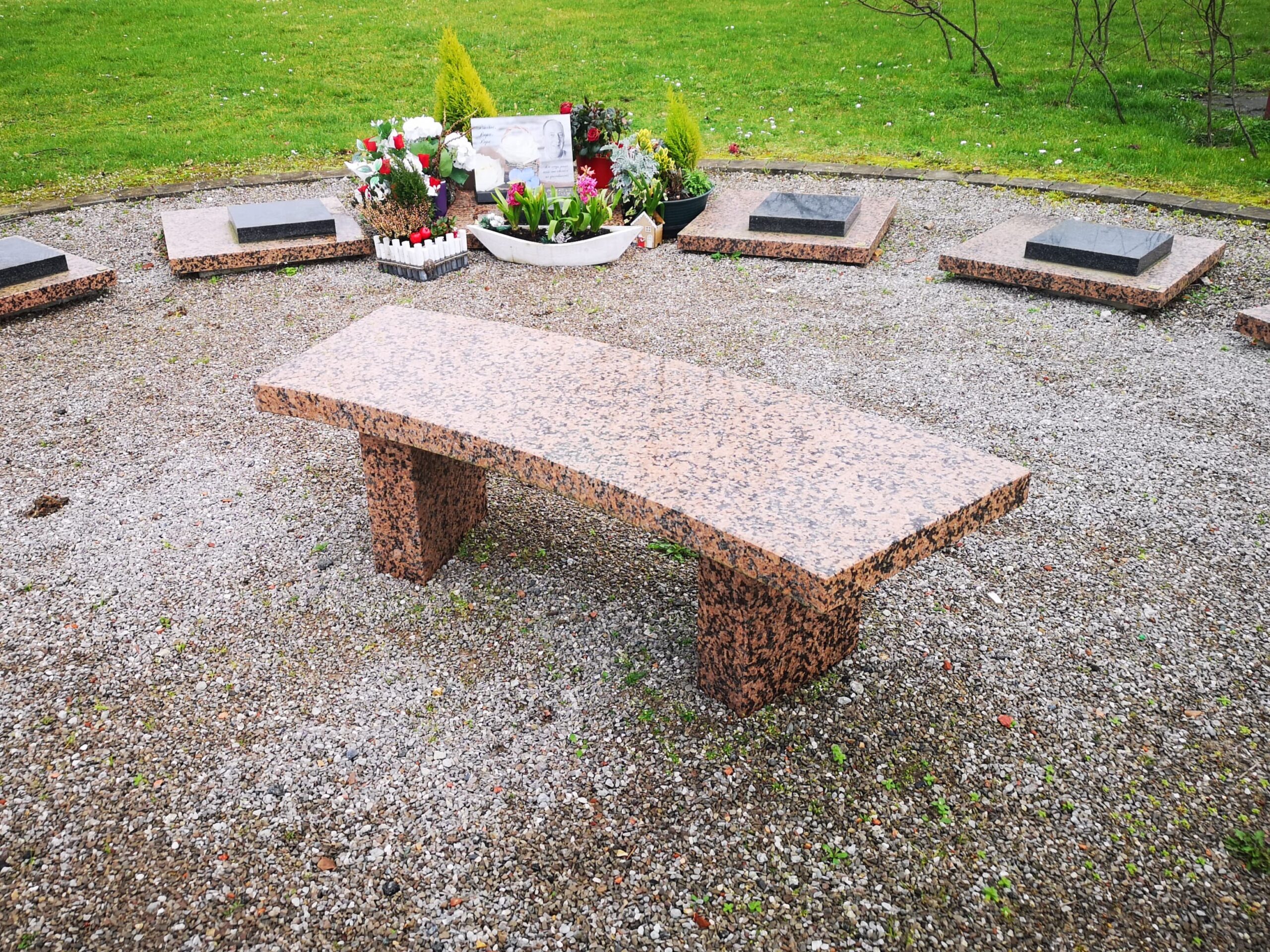 Banc courbe rose Clarté de Bretagne