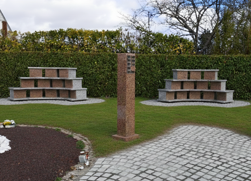 Columbarium Sérénité courbe 9 cases en granit français