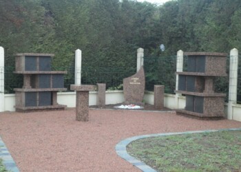 Columbarium 12 cases Pilare simple face