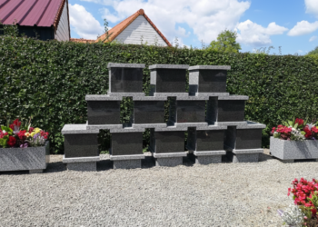 Columbarium Eternité décalé 12 cases en granit français