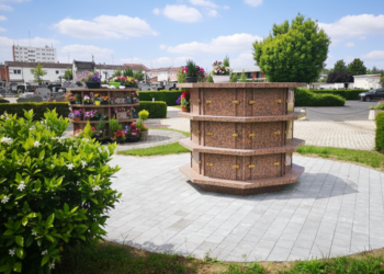 Columbarium Polyfloral 24 cases de fabrication française